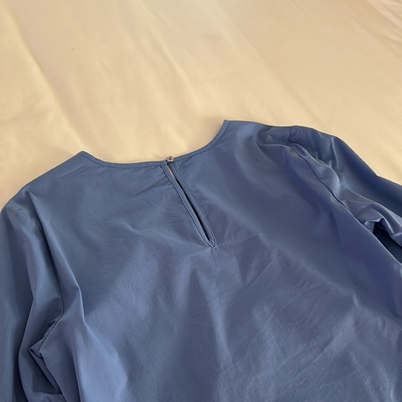 Michael Kors blue blouse. Flare long sleeve. - Picture 4 of 6